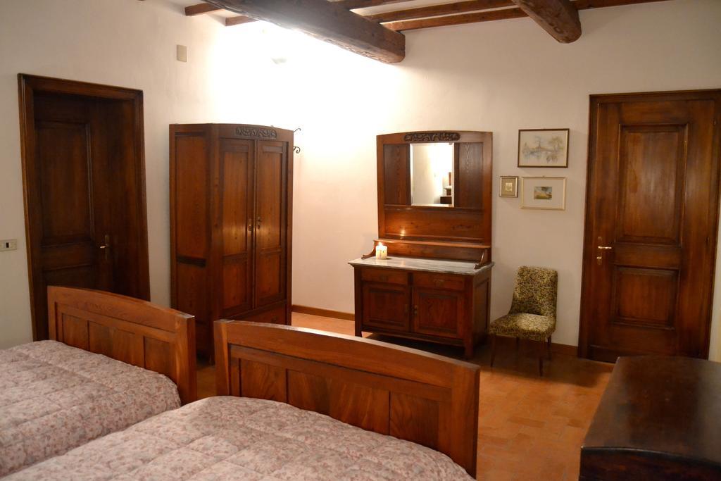 Corte Ginepro Bed & Breakfast Roncoferraro Room photo